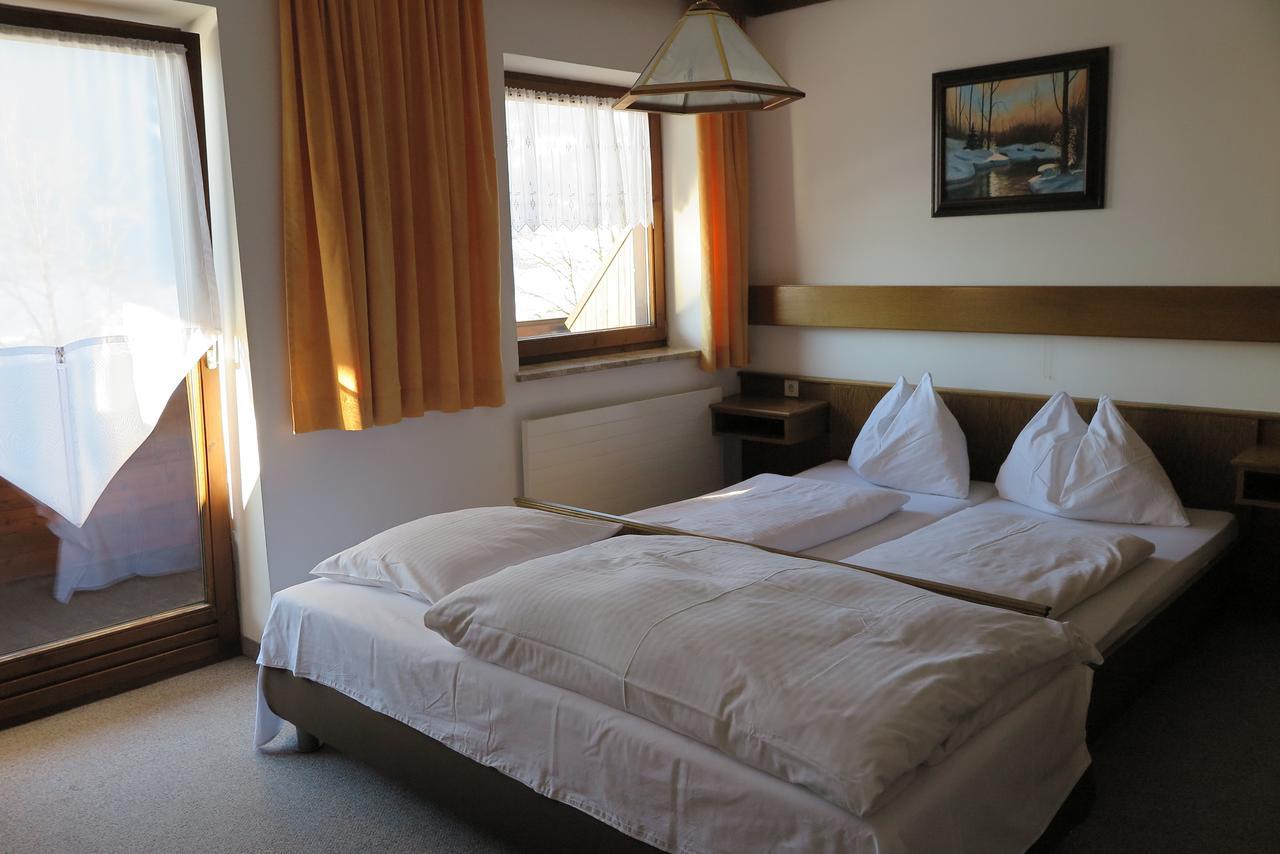 Apartmán Haus Enzian Sankt Johann im Pongau Pokoj fotografie