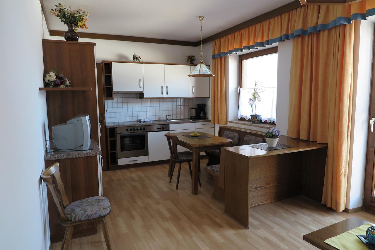 Apartmán Haus Enzian Sankt Johann im Pongau Pokoj fotografie