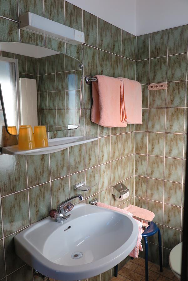 Apartmán Haus Enzian Sankt Johann im Pongau Pokoj fotografie